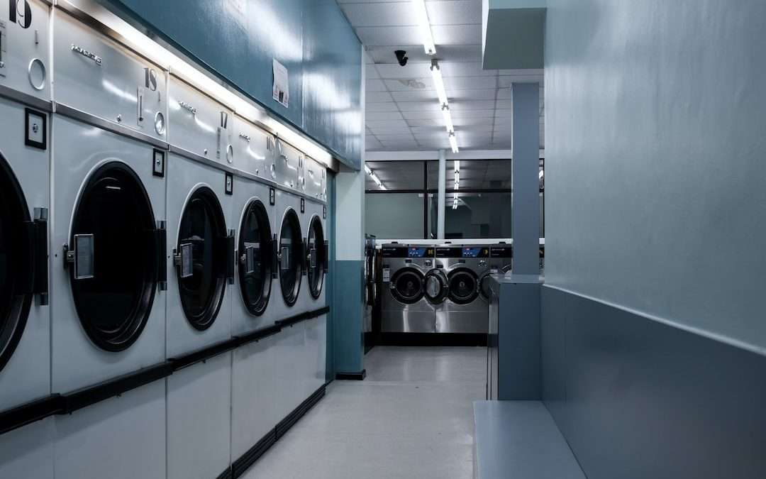 5 Benefits of Using a Wash & Fold Laundry Service for Busy Individuals