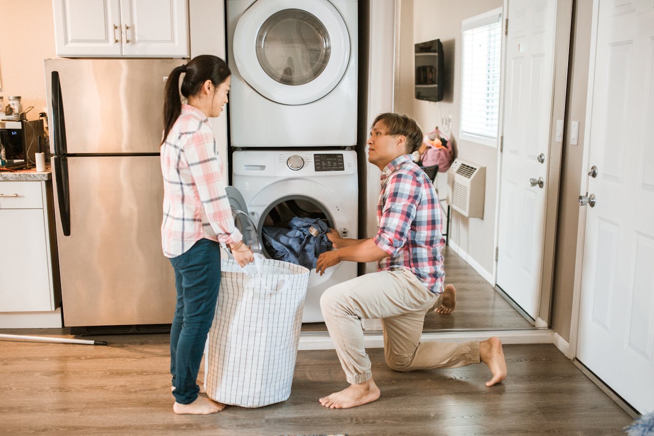 The Dos and Don’ts of Drop-Off Laundry Services