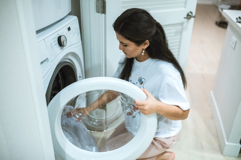 Dos of Drop-Off Laundry Services